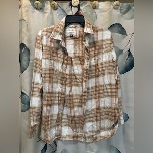 American Eagle Outfitters Beige and White Plaid Shirt